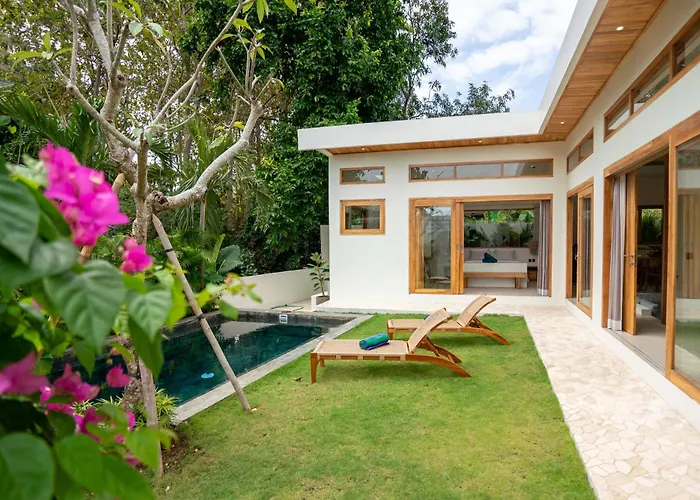Villa Tropical 2br With Jungle View & Private Pool *