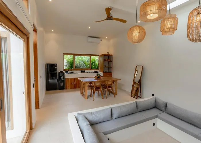 Villa Tropical 2br With Jungle View & Private Pool *